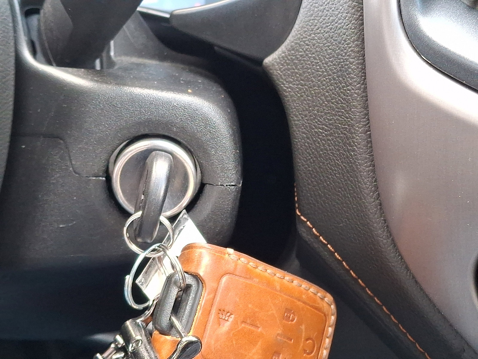 Used 2022 GMC Canyon AT4 w/ Driver Alert Package image 22