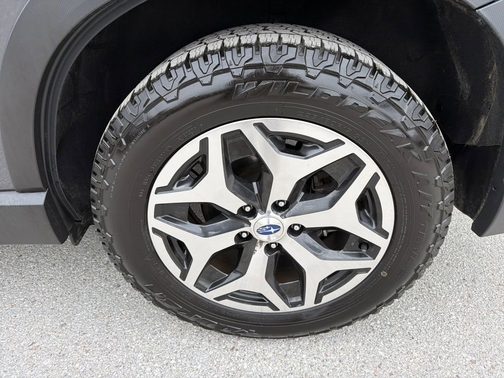 Used 2023 Subaru Forester Premium image 13
