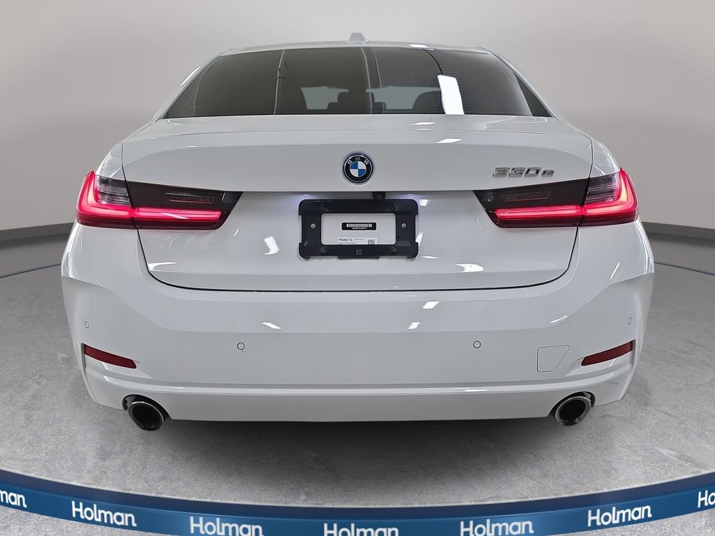 Used 2023 BMW 330e w/ Premium Package image 8