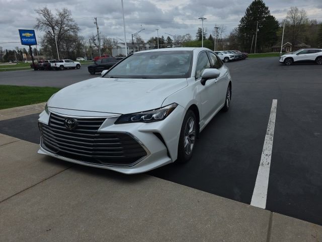 Used 2022 Toyota Avalon XLE FWD image 19