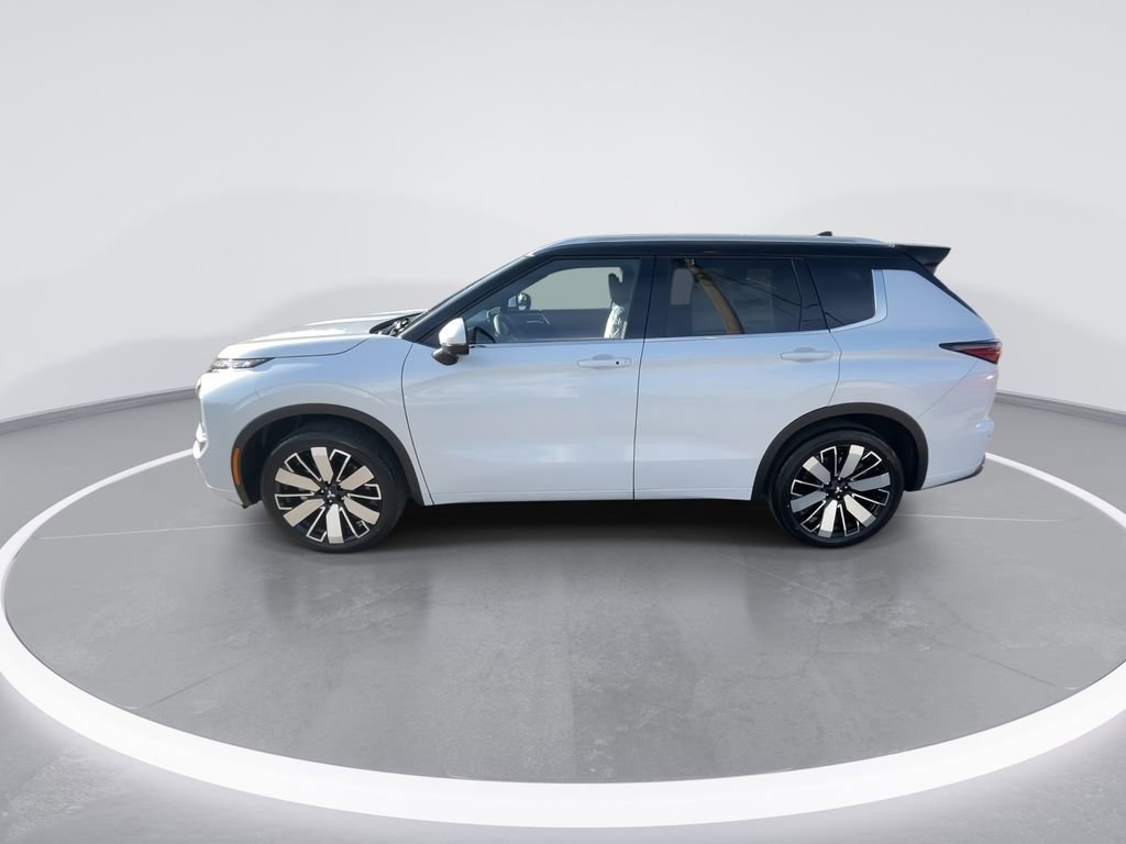 New 2026 Mitsubishi Outlander SEL image 5