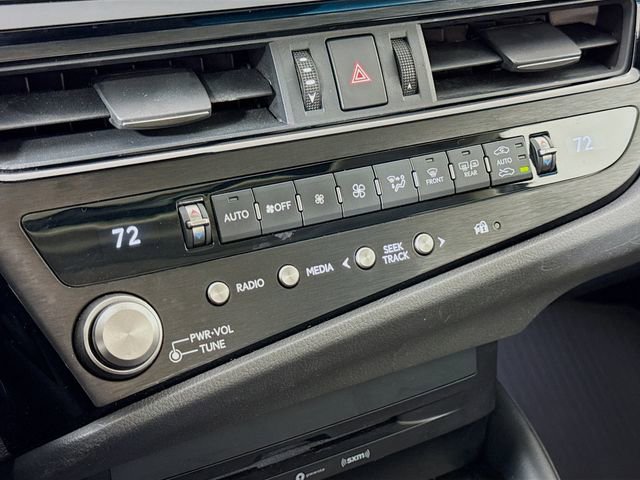Used 2022 Lexus ES 350 w/ Accessory Package image 16