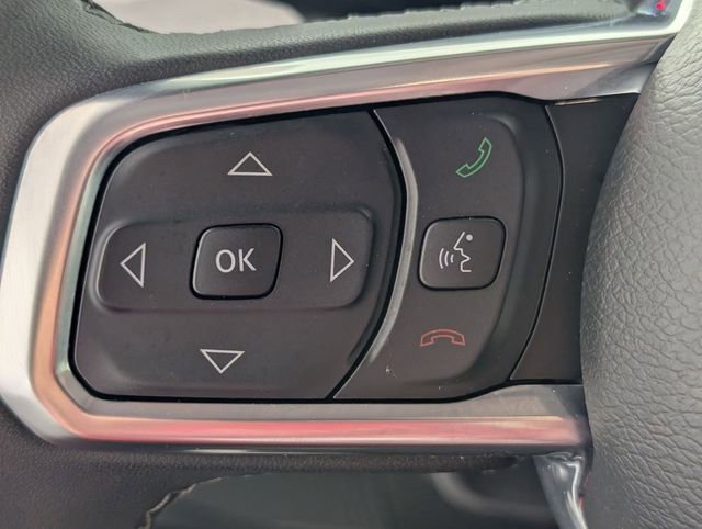 Used 2025 Jeep Wrangler Unlimited Sahara image 14