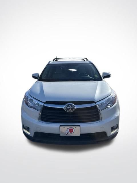 Used 2015 Toyota Highlander Limited Platinum video 2