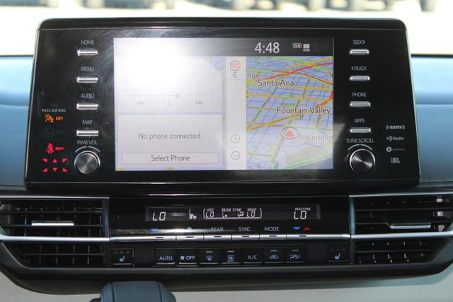 Used 2023 Toyota Sienna XLE w/ XLE Plus Package FWD image 13