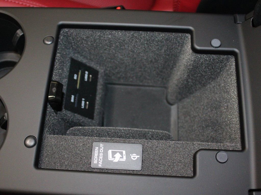 Certified 2026 Porsche Macan Turbo image 31