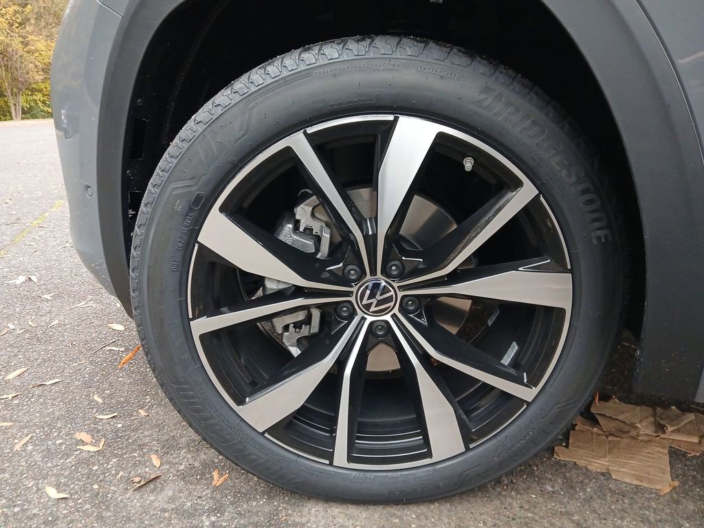 New 2026 Volkswagen Atlas SEL Premium R-Line AWD/4WD image 27