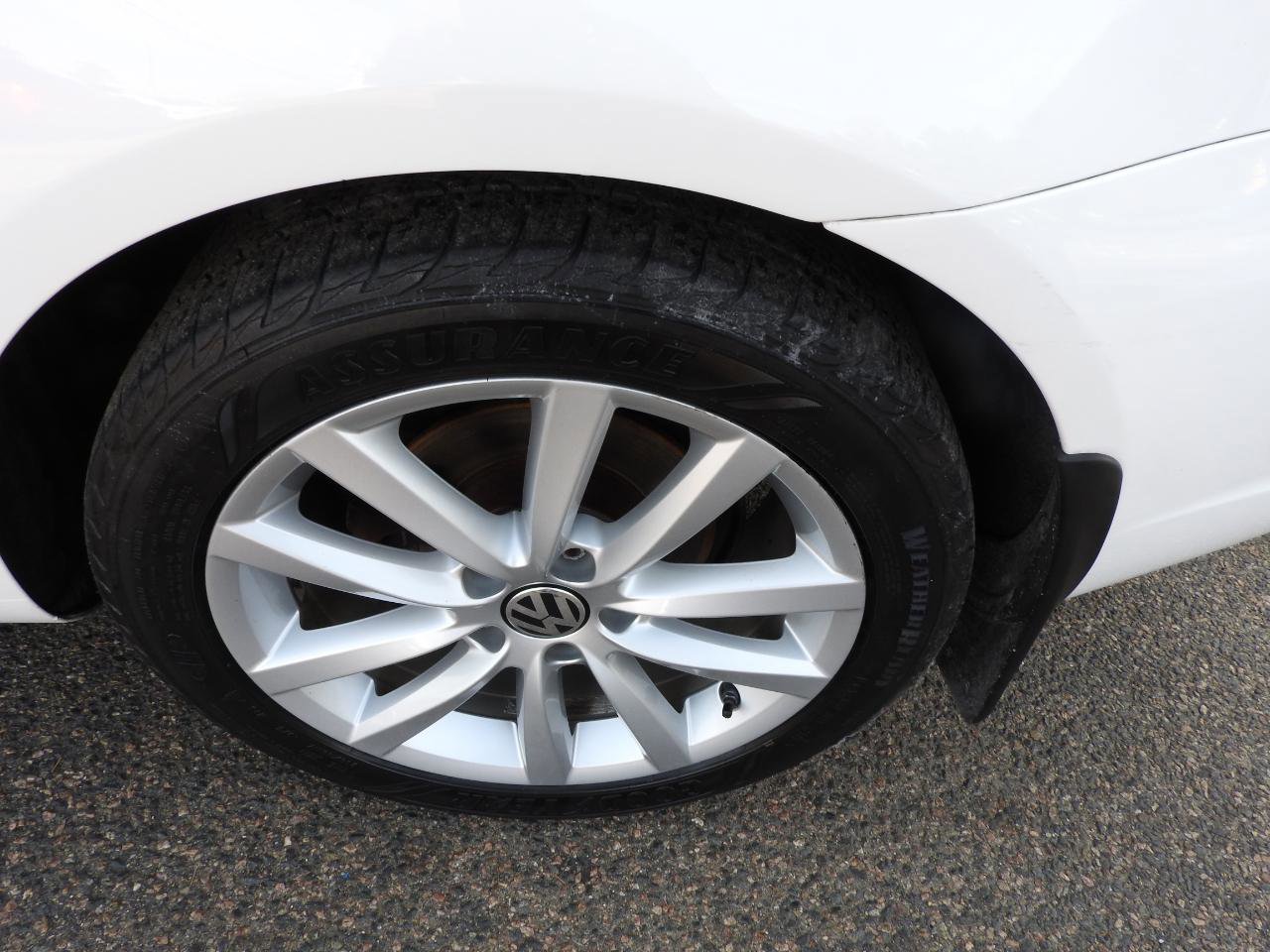 Used 2012 Volkswagen Eos Komfort FWD image 18