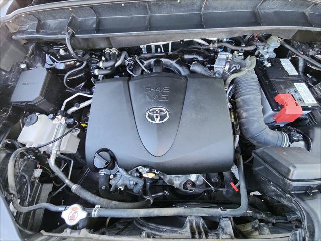 Certified 2020 Toyota Highlander XLE AWD/4WD image 22