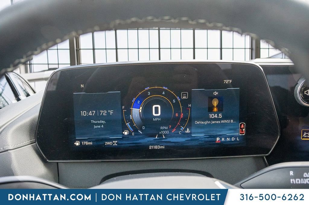 Used 2025 Chevrolet Traverse LT w/ Midnight/Sport Edition AWD/4WD image 7