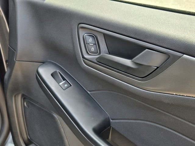 Used 2025 Ford Escape Active AWD/4WD image 28