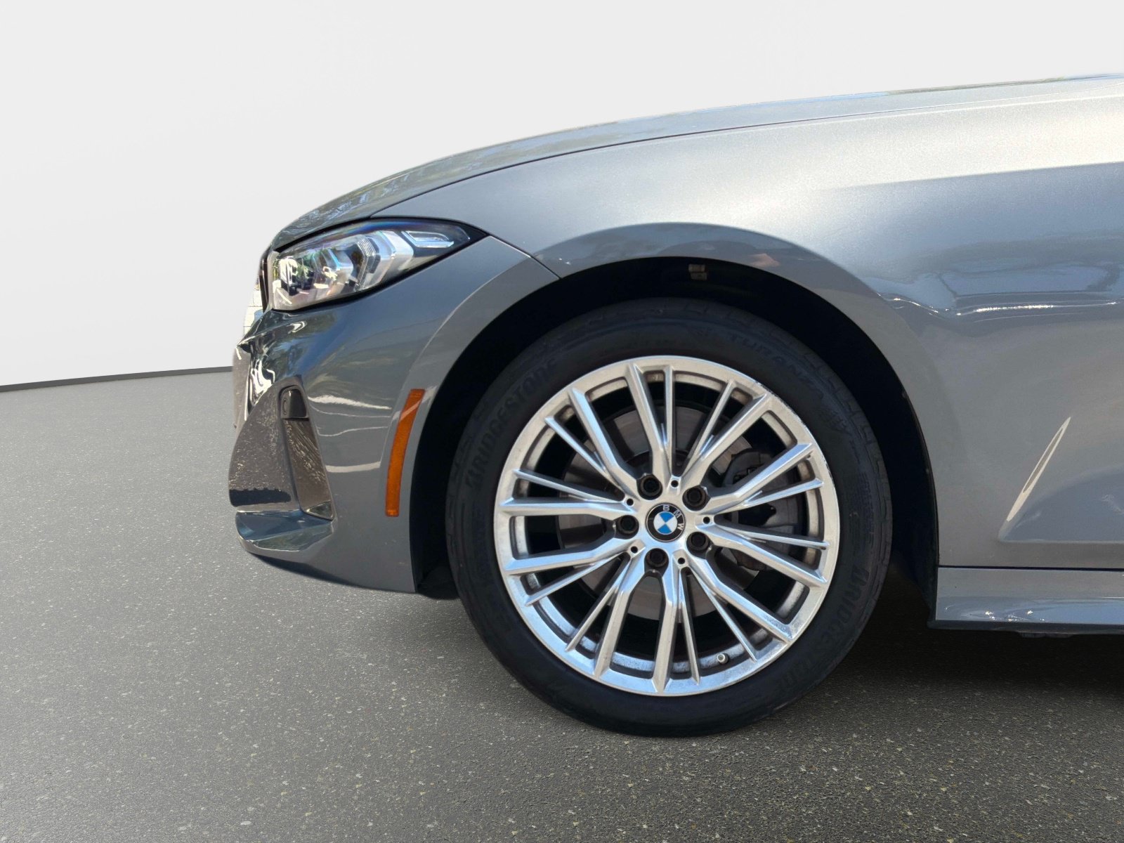 Used 2023 BMW 330i Sedan w/ Driving Assistance Package RWD image 13