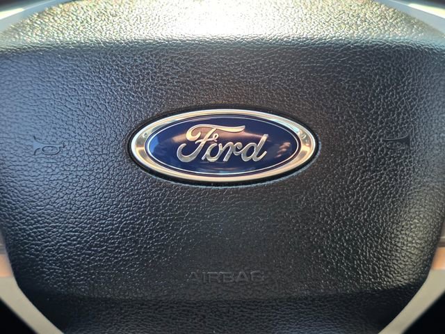 Used 2022 Ford Explorer XLT image 25