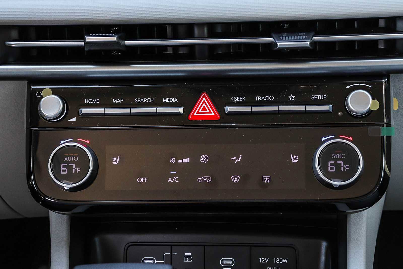 New 2026 Hyundai Tucson SEL FWD image 17