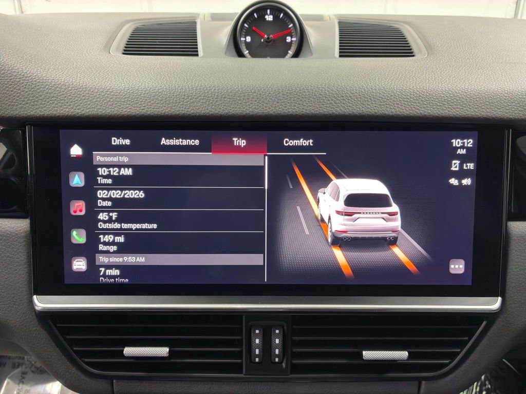 Used 2022 Porsche Cayenne Platinum Edition image 40