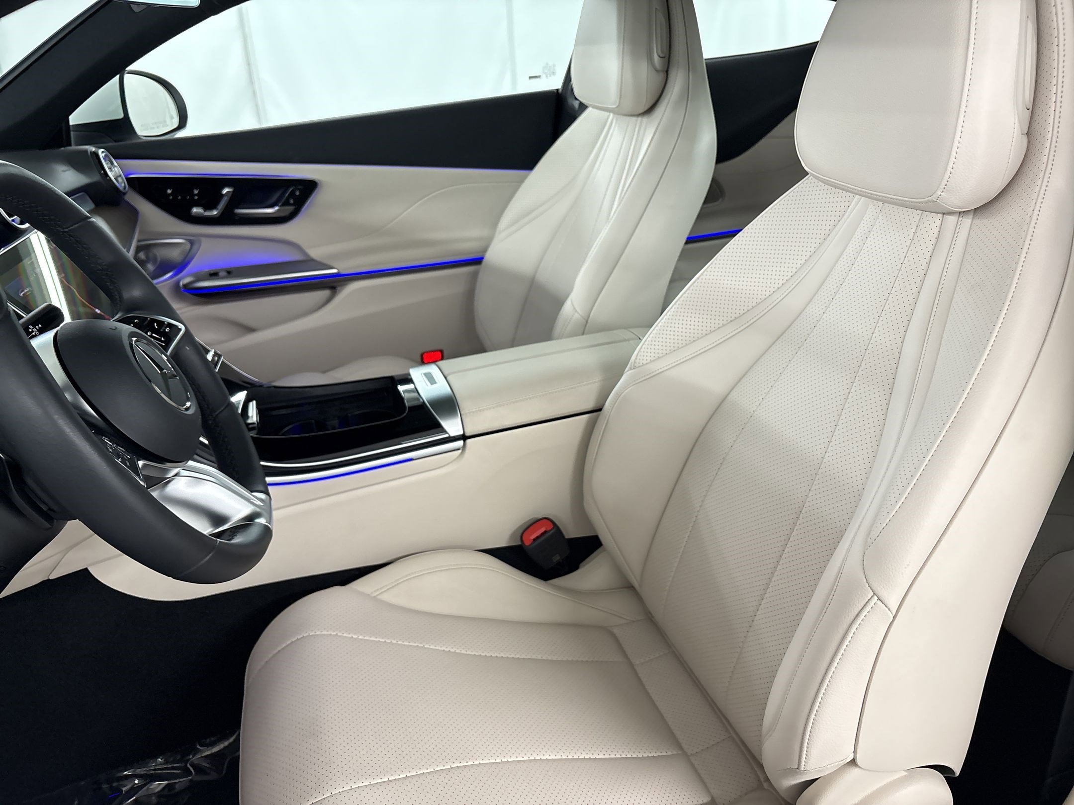 Certified 2026 Mercedes-Benz CLE 300 4MATIC Coupe image 5