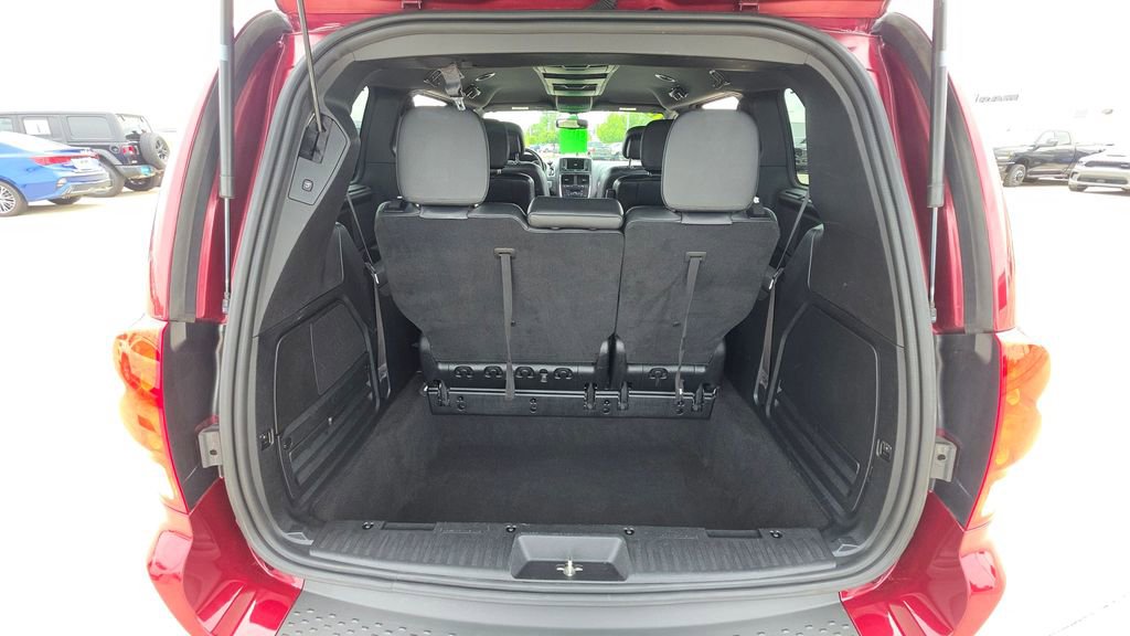 Used 2017 Dodge Grand Caravan GT FWD image 17