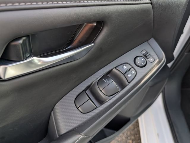 Used 2025 Nissan Sentra SV image 16