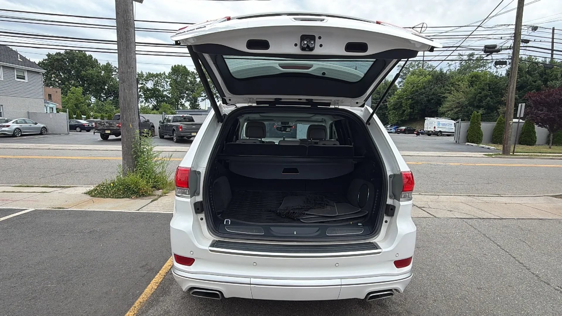 Used 2017 Jeep Grand Cherokee Summit AWD/4WD image 26