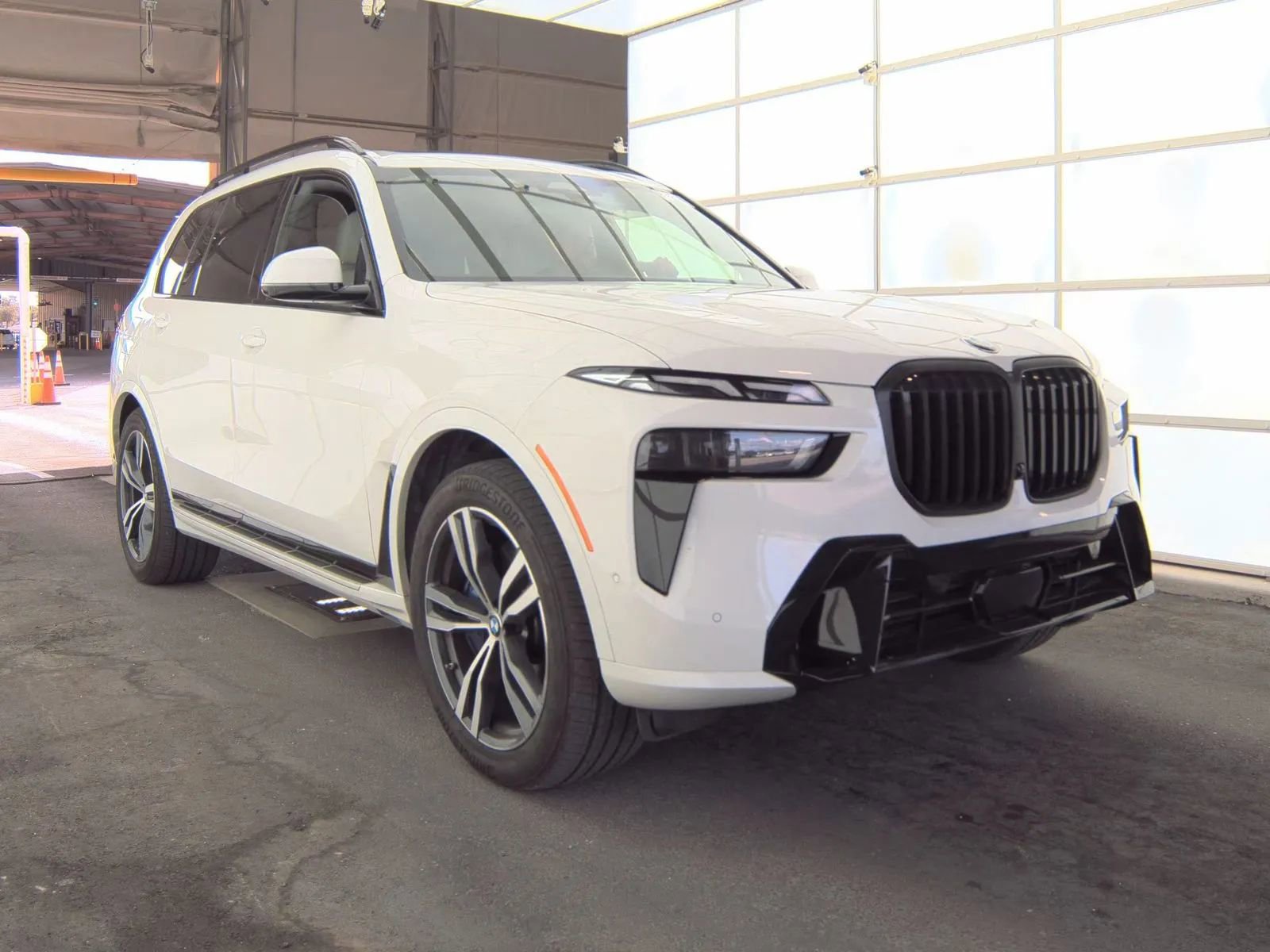Used 2025 BMW X7 xDrive40i image 2