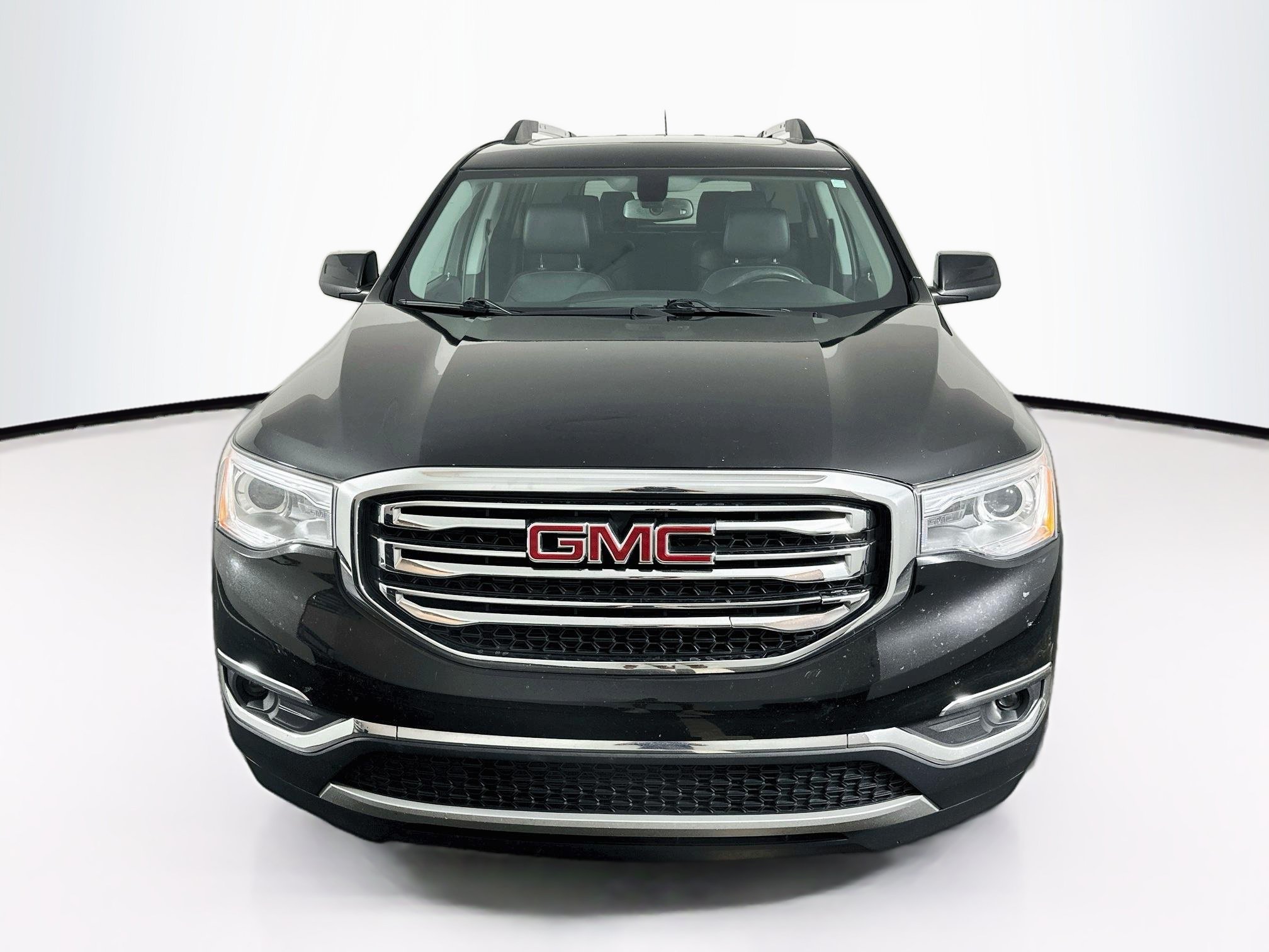 Used 2017 GMC Acadia SLT FWD image 2