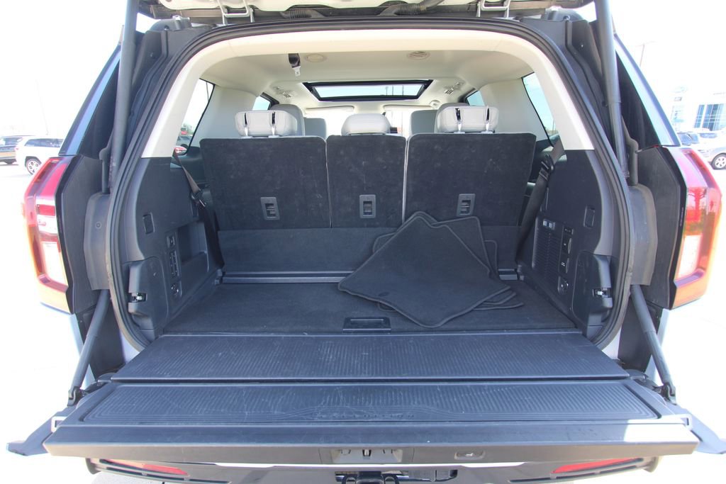 Used 2025 Ford Expedition Active AWD/4WD image 16