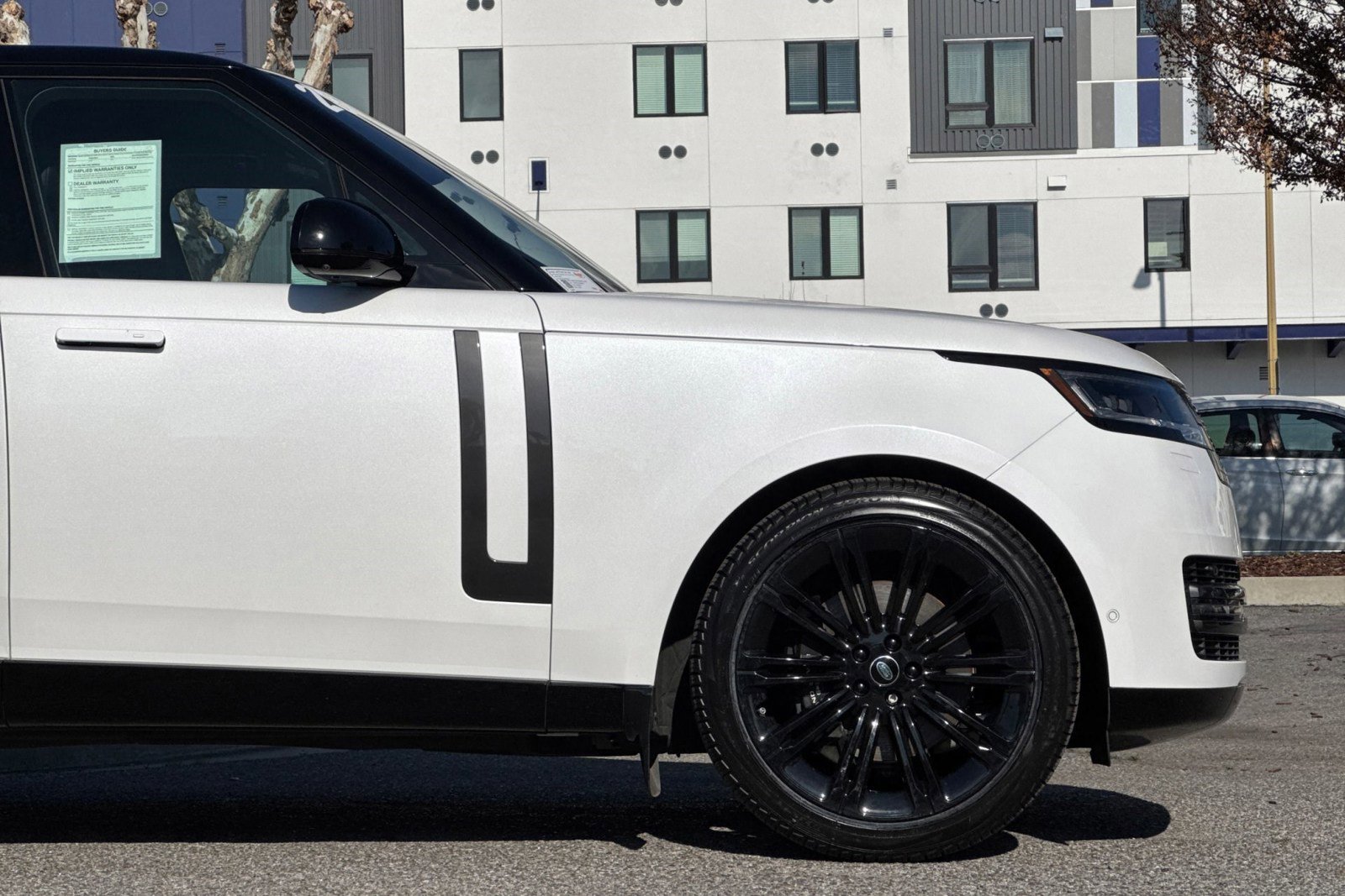 Certified 2023 Land Rover Range Rover SE image 34