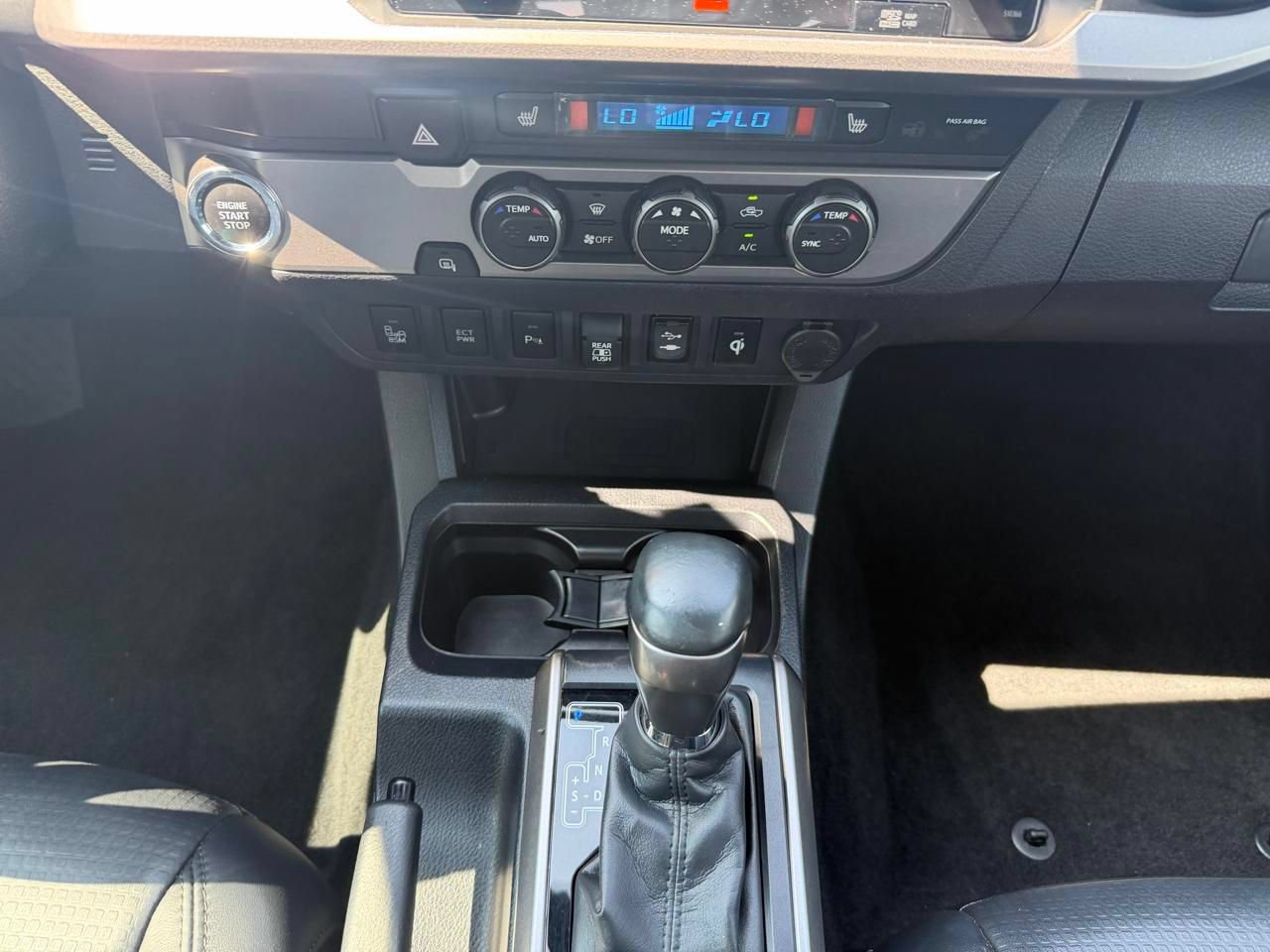 Used 2019 Toyota Tacoma Limited RWD image 22