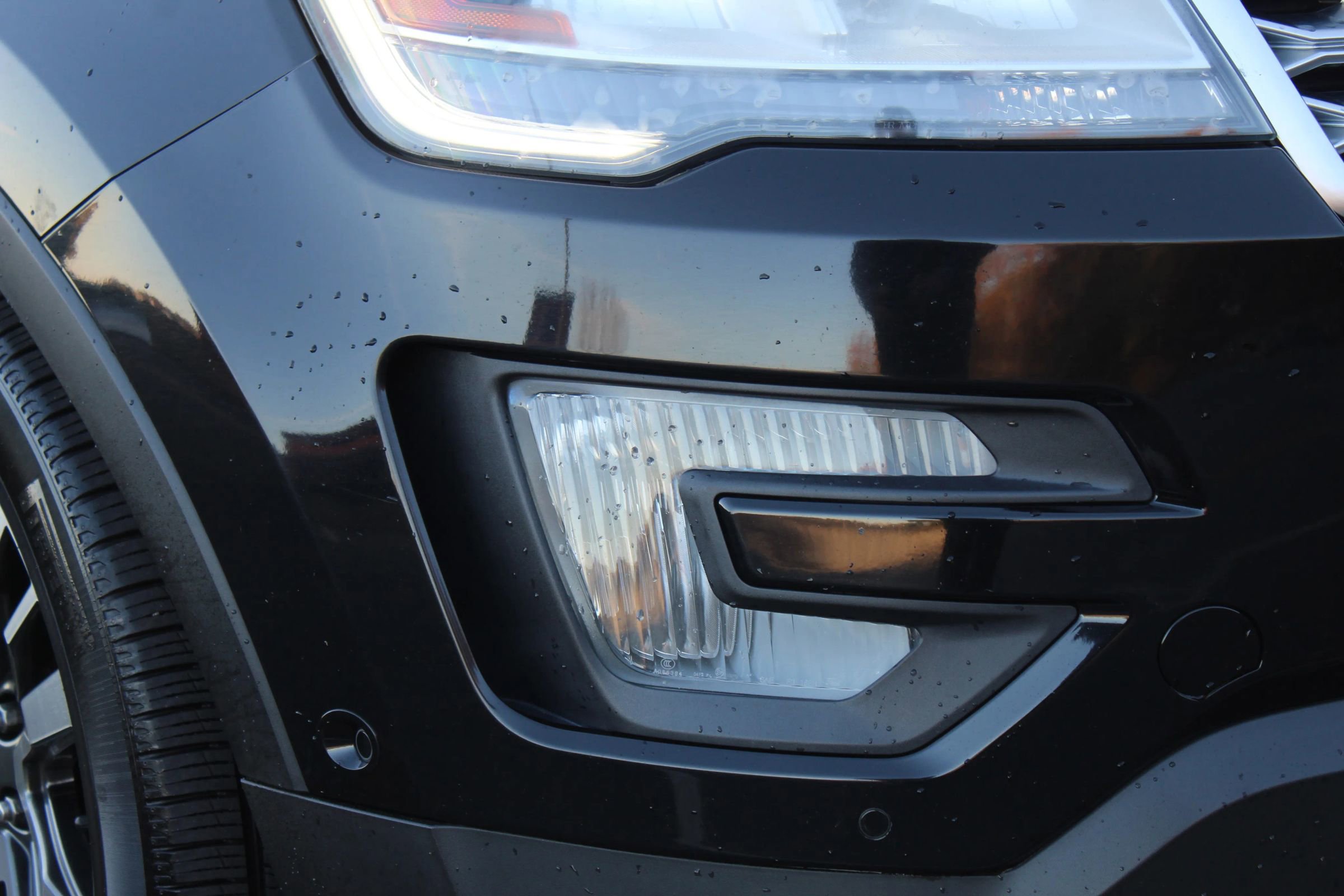 Used 2016 Ford Explorer Platinum image 47