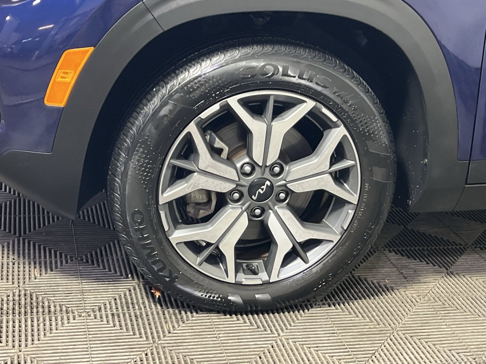 Used 2023 Kia Seltos EX image 12