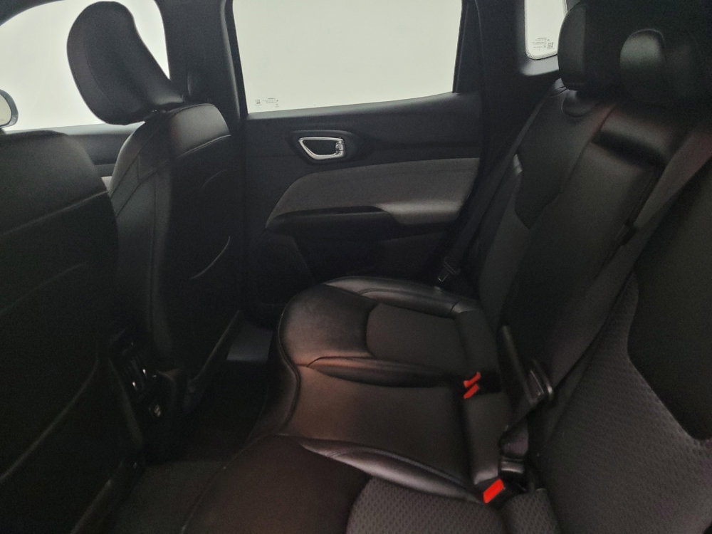 Used 2024 Jeep Compass Latitude w/ Altitude Special Edition image 18