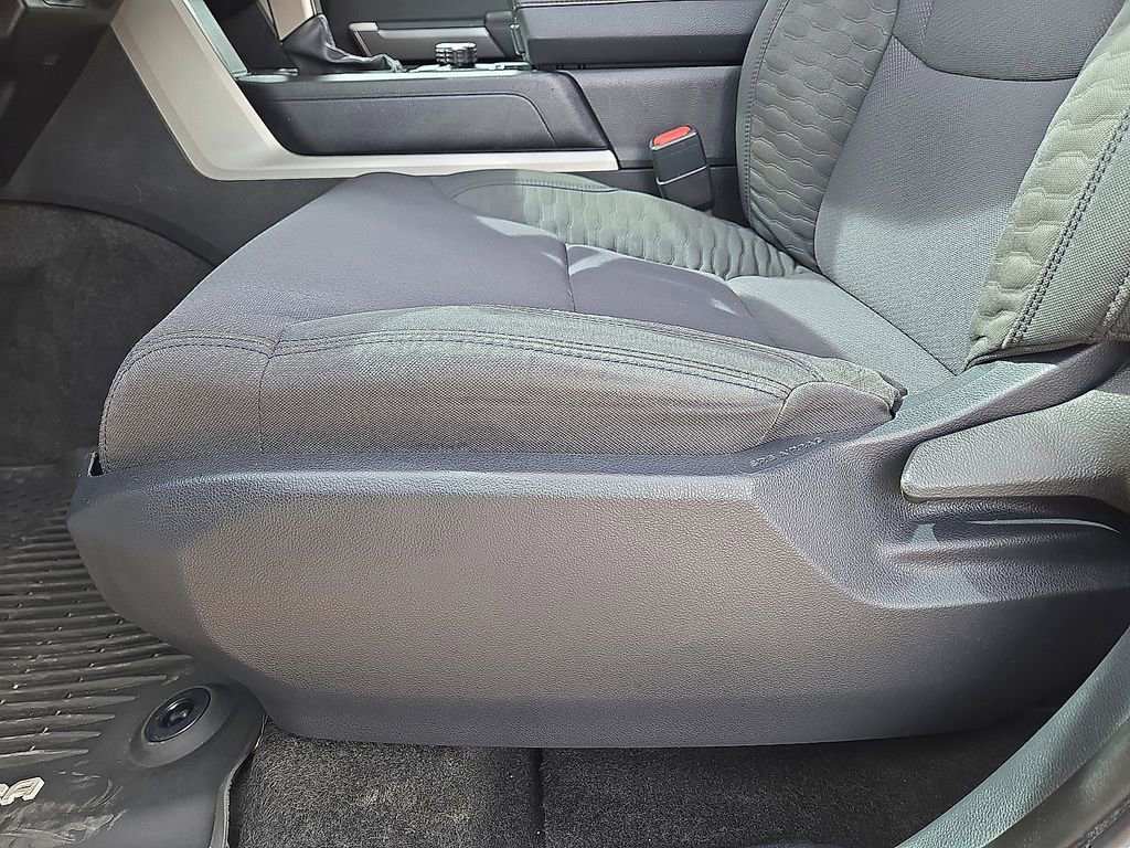 Used 2022 Toyota Tundra SR5 w/ SR5 Convenience Package image 23