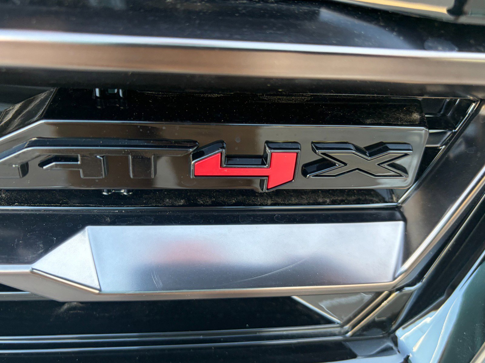 New 2026 GMC Sierra 2500 AT4X image 3