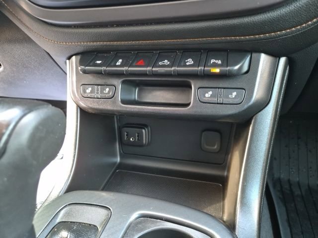 Used 2021 GMC Canyon AT4 image 25