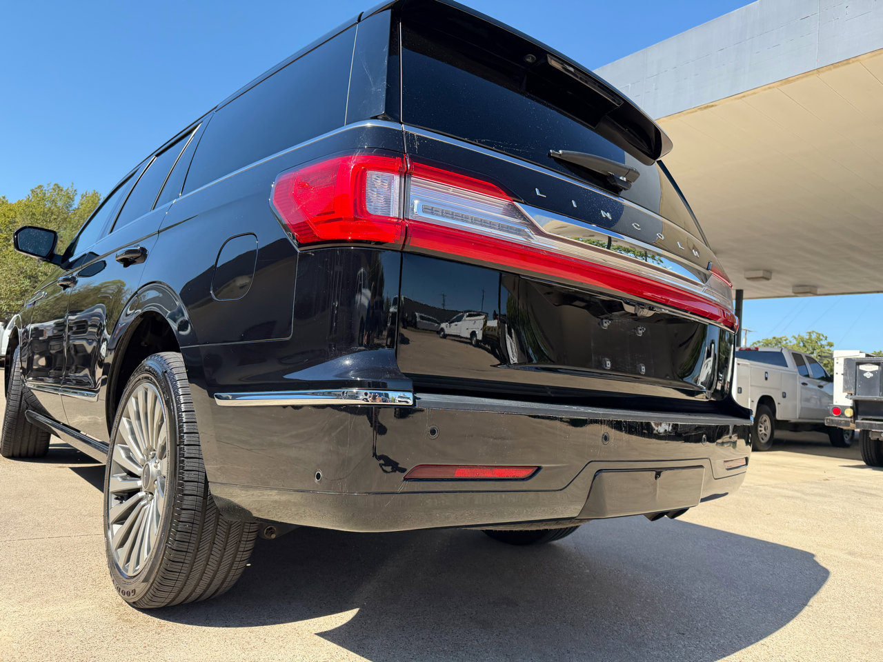Used 2020 Lincoln Navigator Reserve w/ Luxury Package image 12