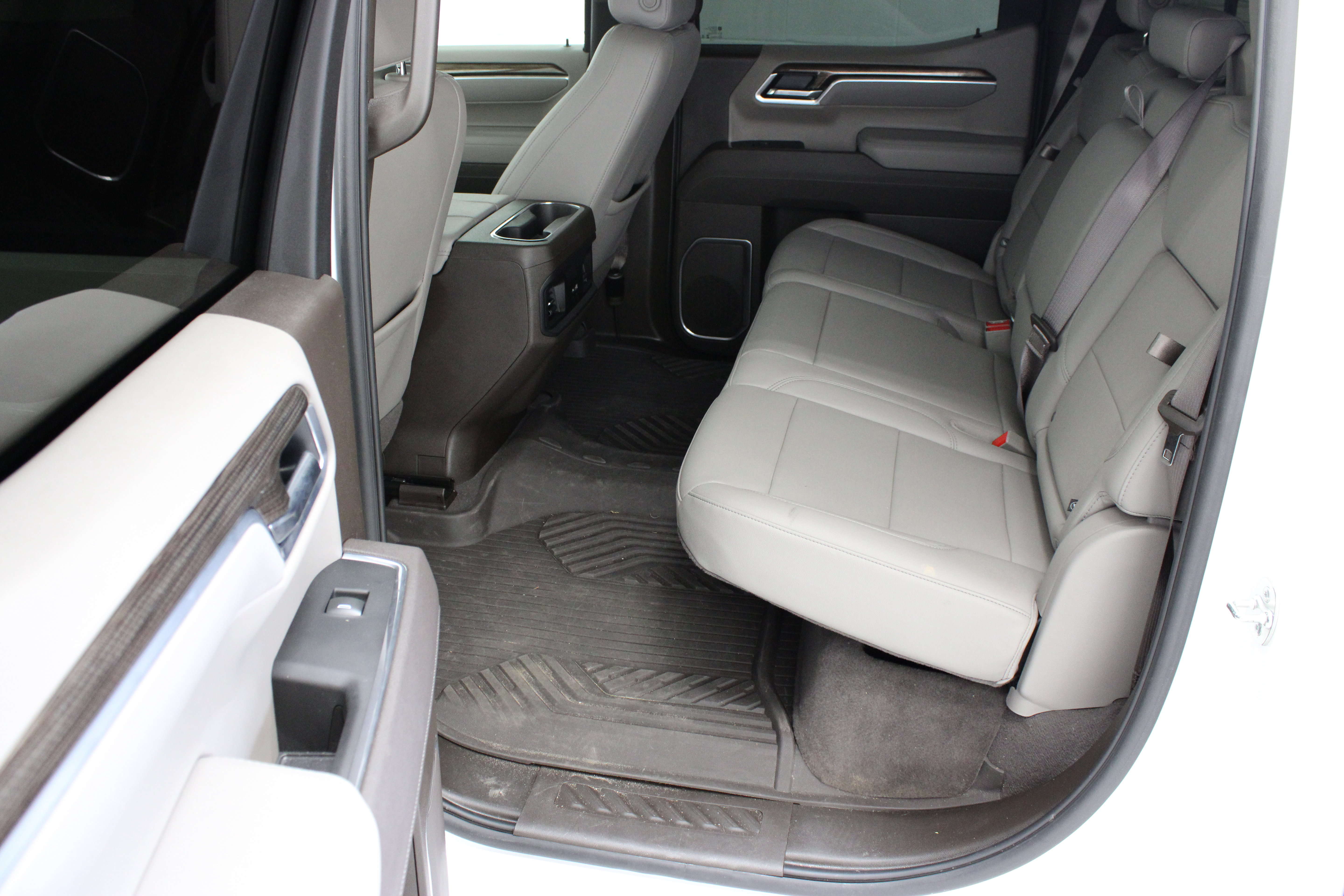 Used 2025 Chevrolet Silverado 1500 RST AWD/4WD image 32
