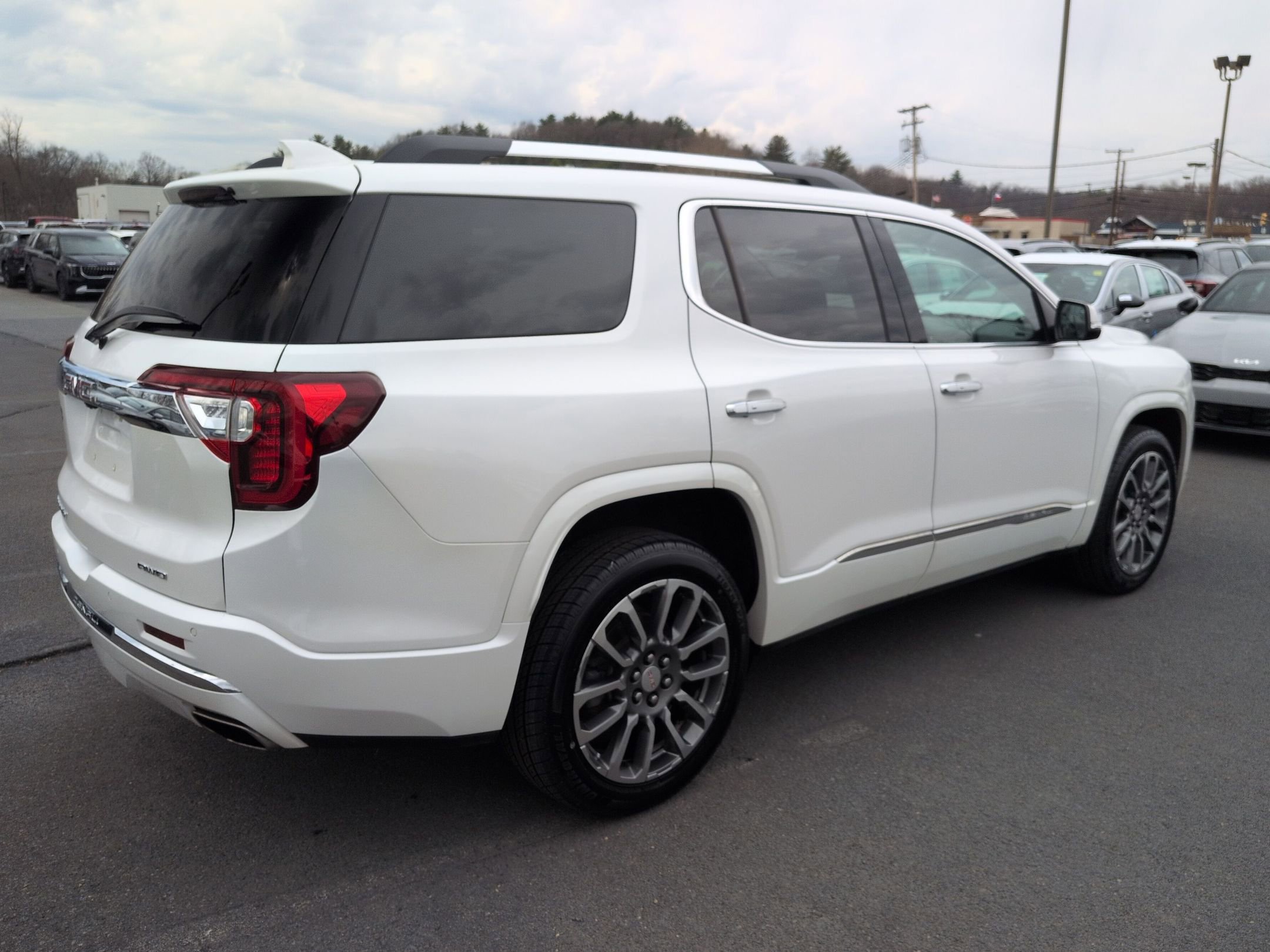 Used 2021 GMC Acadia Denali w/ LPO, Floor Liner Package image 5