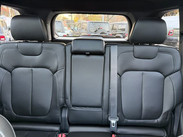 New 2025 Jeep Grand Cherokee Limited image 23