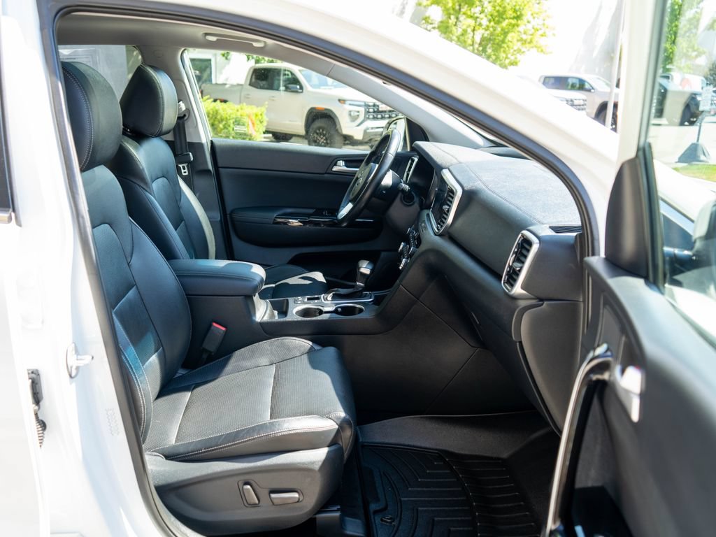 Used 2020 Kia Sportage EX w/ Option Group 15 AWD/4WD image 10