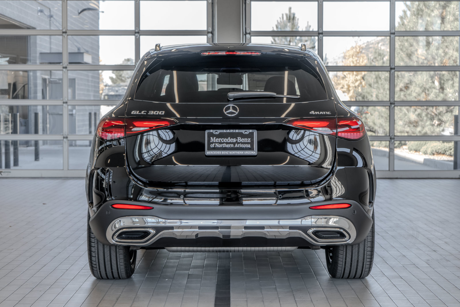 Used 2026 Mercedes-Benz GLC 300 4MATIC image 14