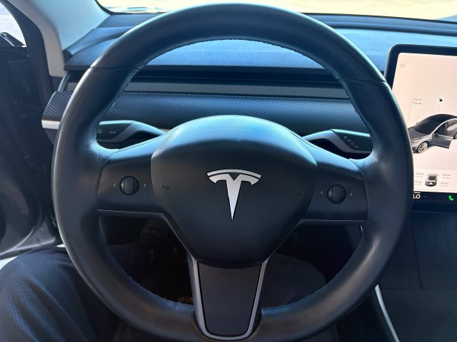 Used 2018 Tesla Model 3 Long Range RWD image 18