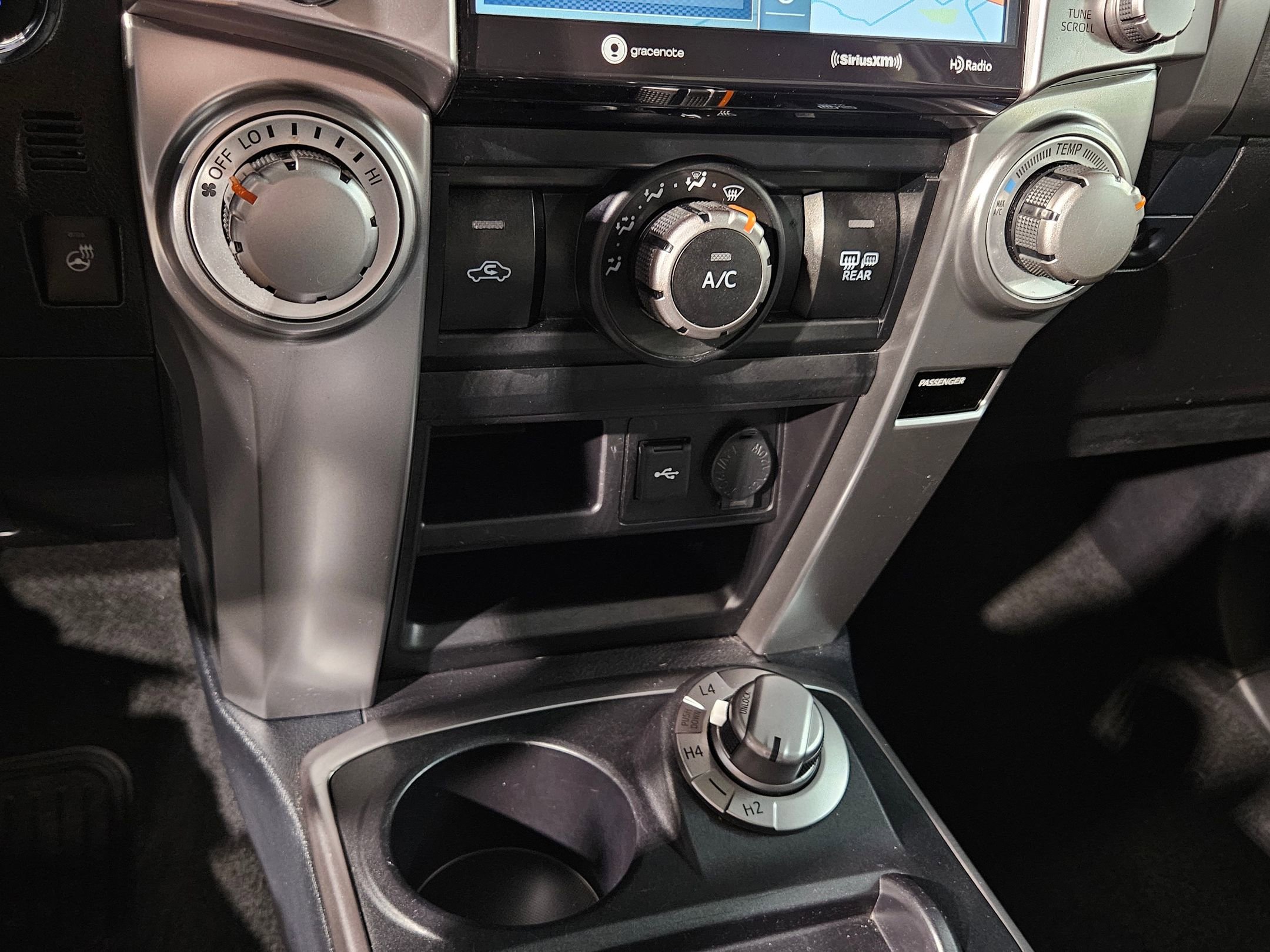 Used 2024 Toyota 4Runner SR5 Premium image 31