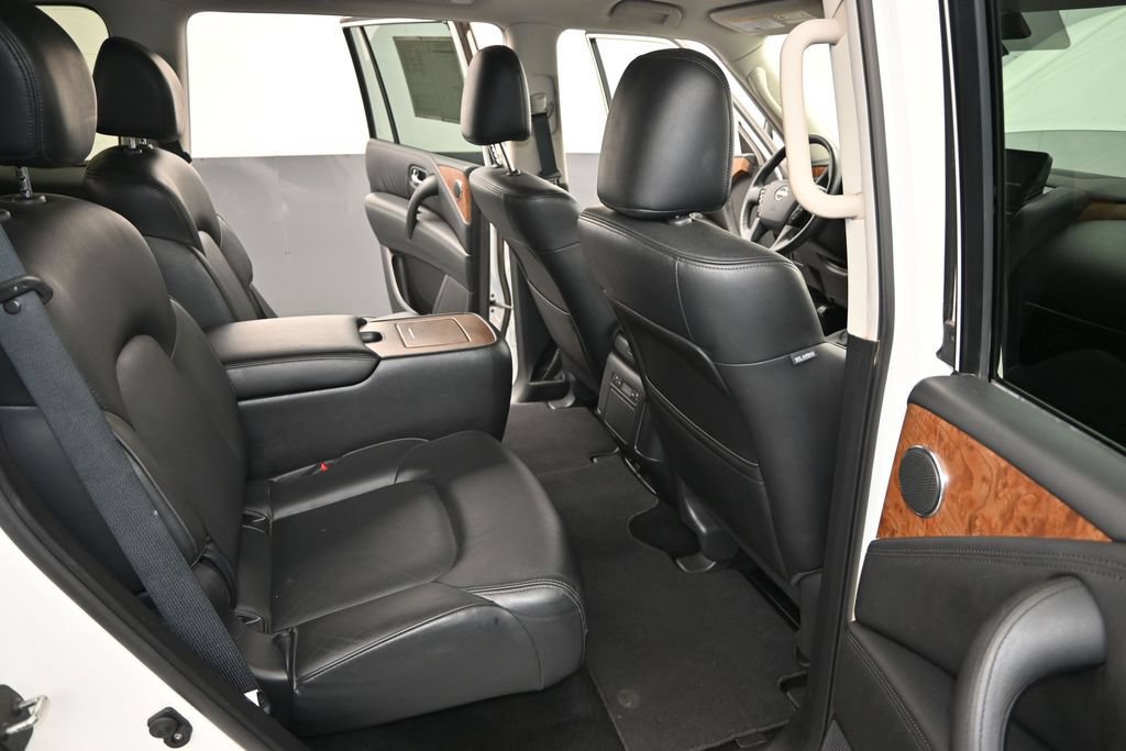 Used 2024 Nissan Armada SL w/ Captain's Chairs Package RWD image 27