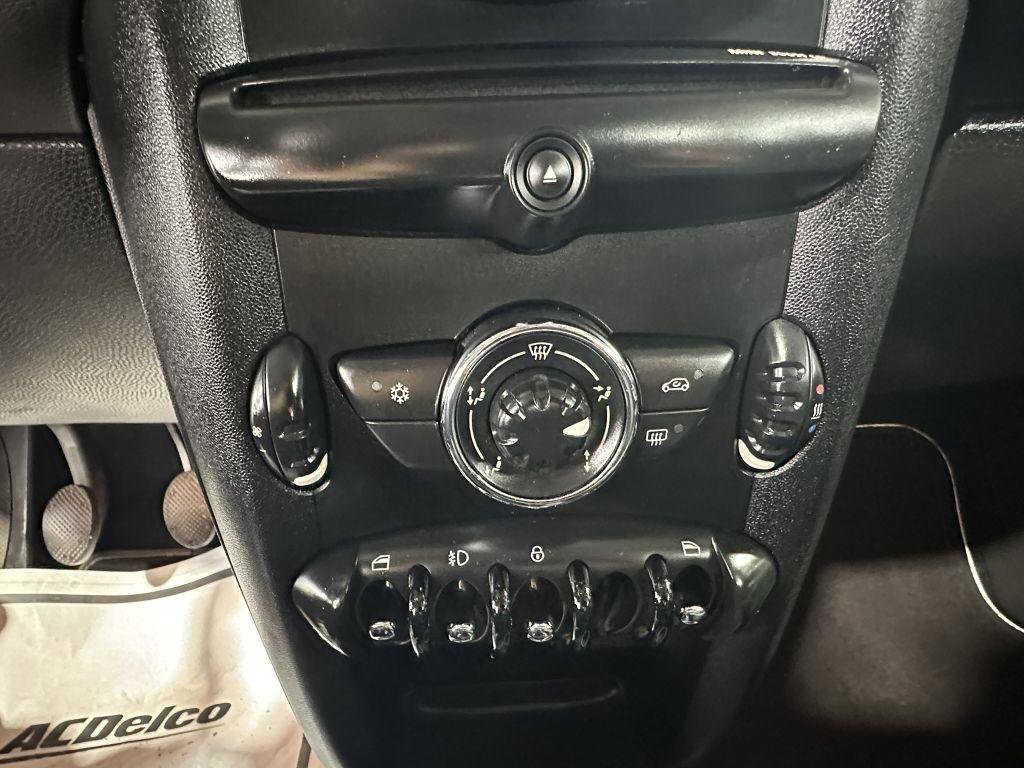 Used 2012 MINI Cooper Hardtop image 15