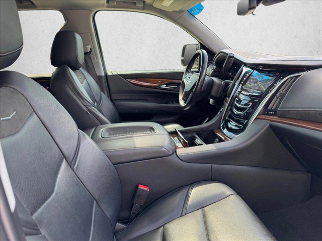 Used 2020 Cadillac Escalade Premium Luxury RWD image 24