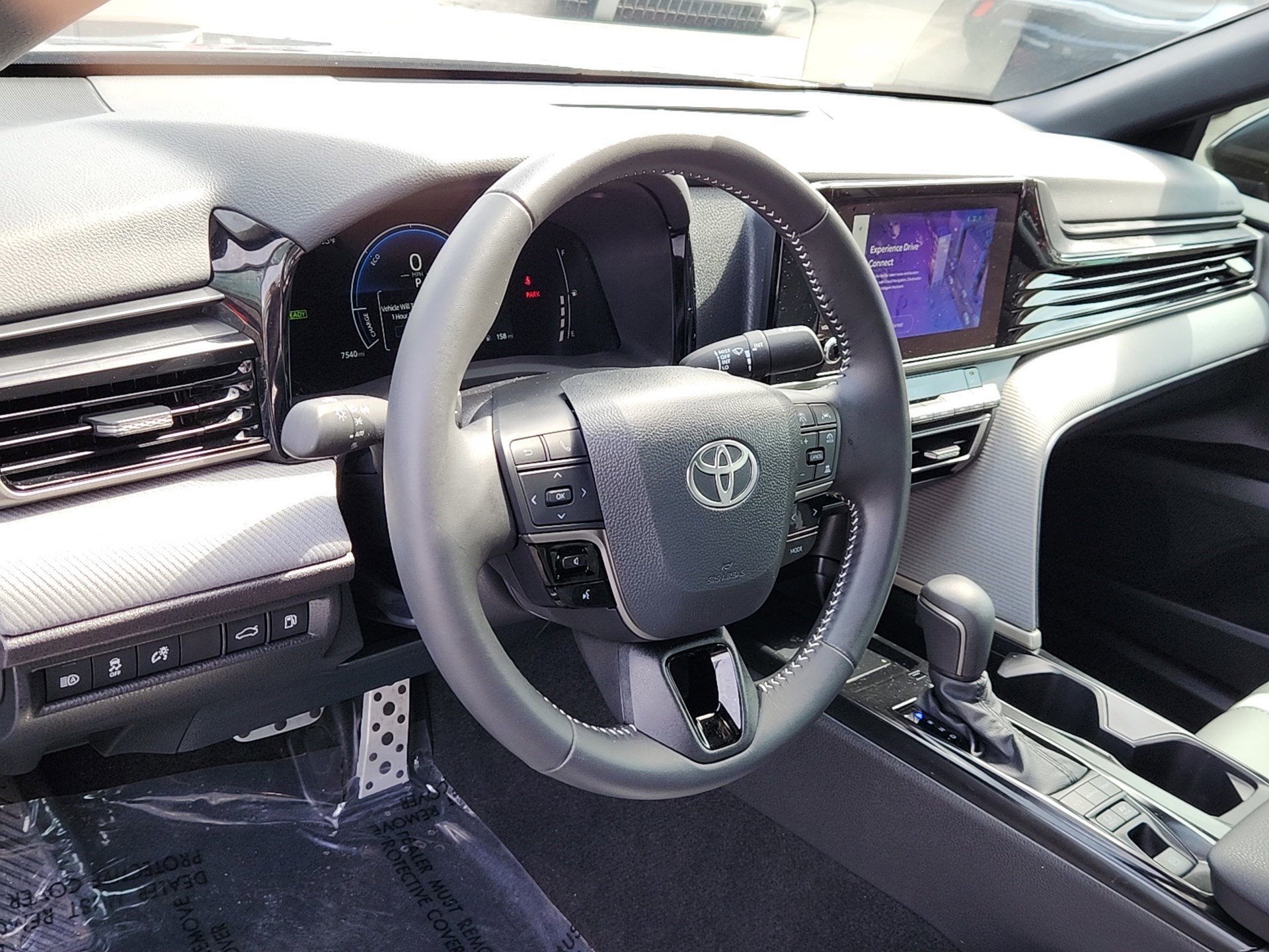 Certified 2025 Toyota Camry SE w/ Convenience Package image 9