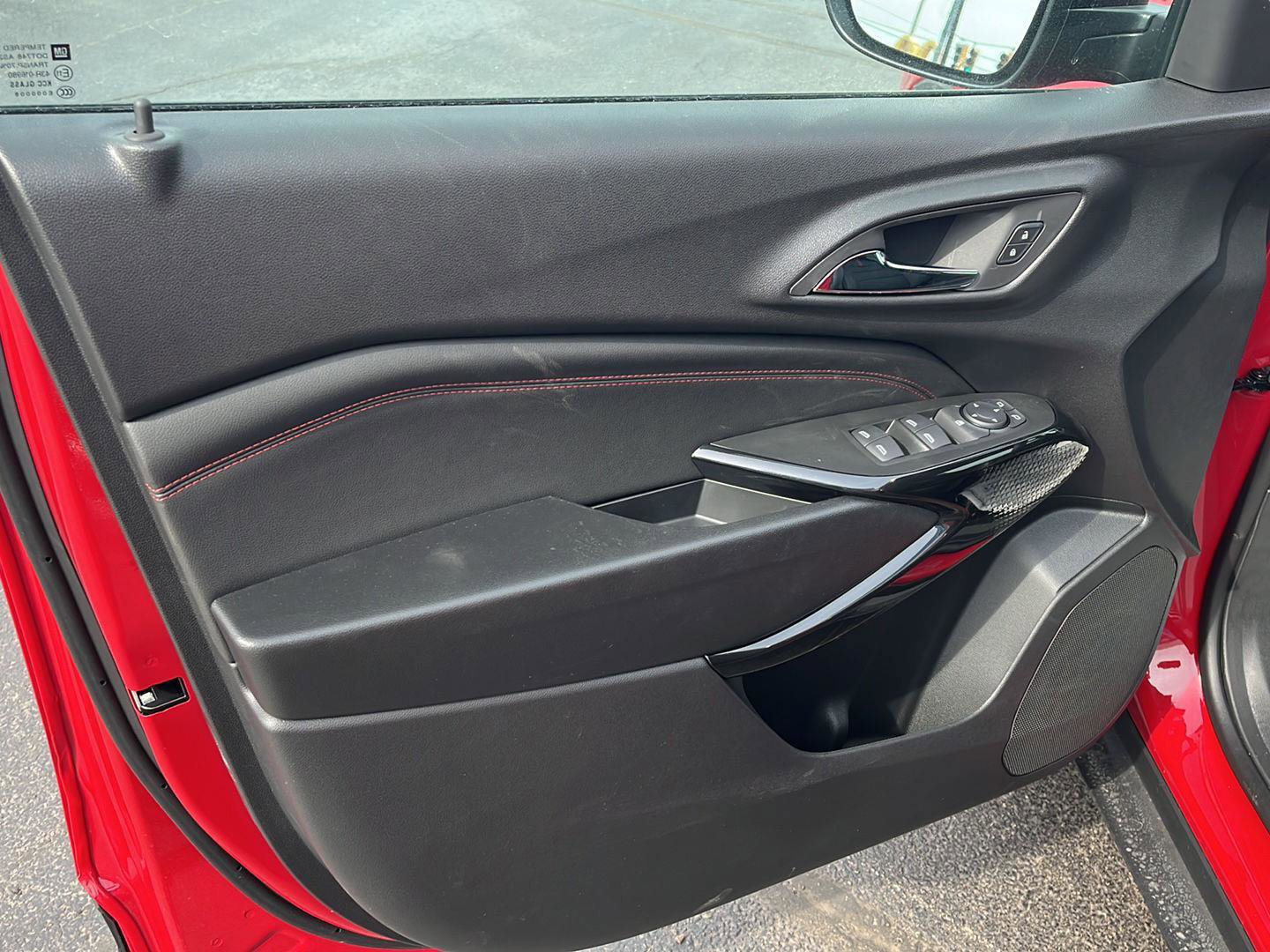 New 2026 Chevrolet Trax RS w/ Driver Confidence Package image 18