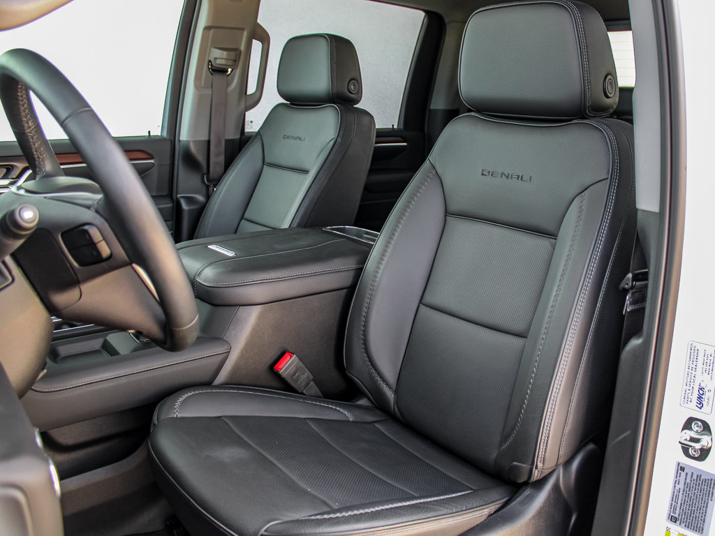 Used 2025 GMC Sierra 2500 Denali w/ Denali Reserve Package AWD/4WD image 22