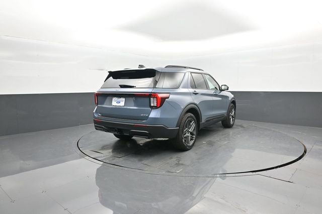 New 2026 Ford Explorer ST-Line w/ ST-Line Street Pack image 7