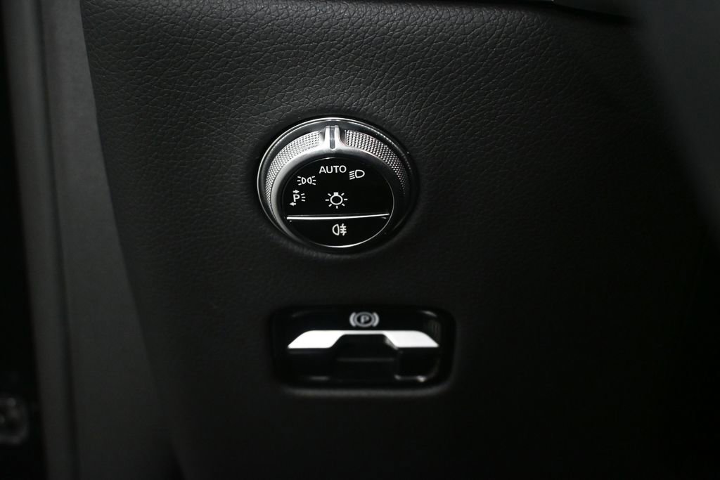 Certified 2024 Mercedes-Benz GLC 300 4MATIC image 9